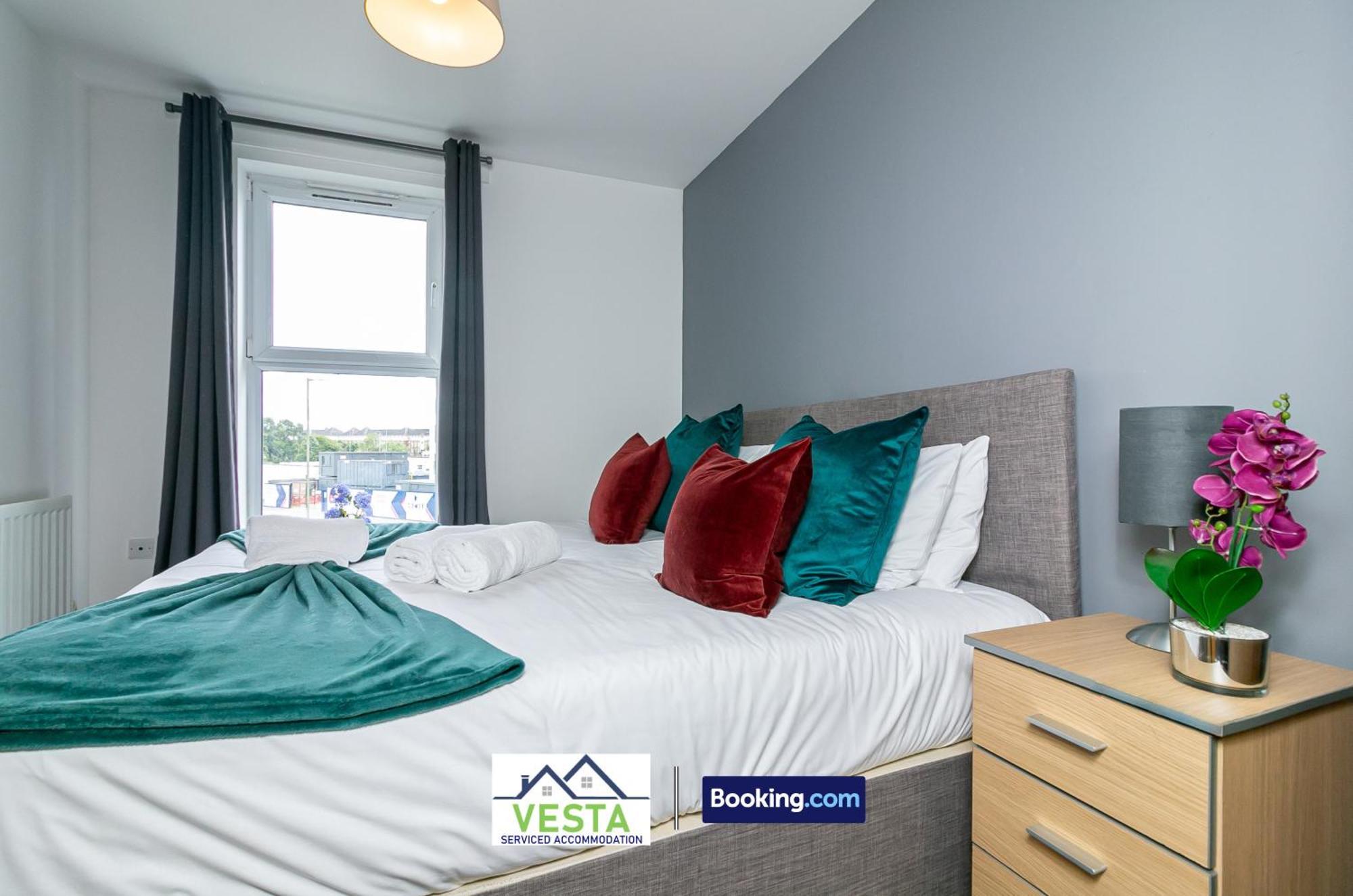 Two Bedrooms Apartment By Vesta Serviced Accommodation & Short Lets Hatfield With Free Wifi Ngoại thất bức ảnh